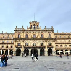 Plaza Mayor de Salamanca, un lugar perfecto para empezar a planificar cómo llegar a Salamanca y disfrutar de su arquitectura.