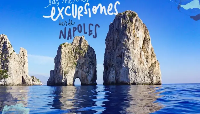 Las mejores excursiones desde Nápoles te llevan a explorar los Faraglioni de Capri, imponentes rocas emergiendo del mar azul.